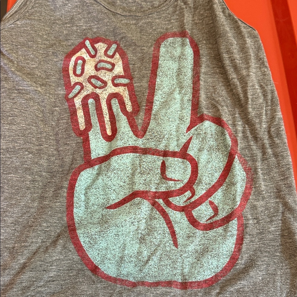 Gray Tank Top with Peace Sign Graphic vintage(?) johnny cupcakes women’s medium
